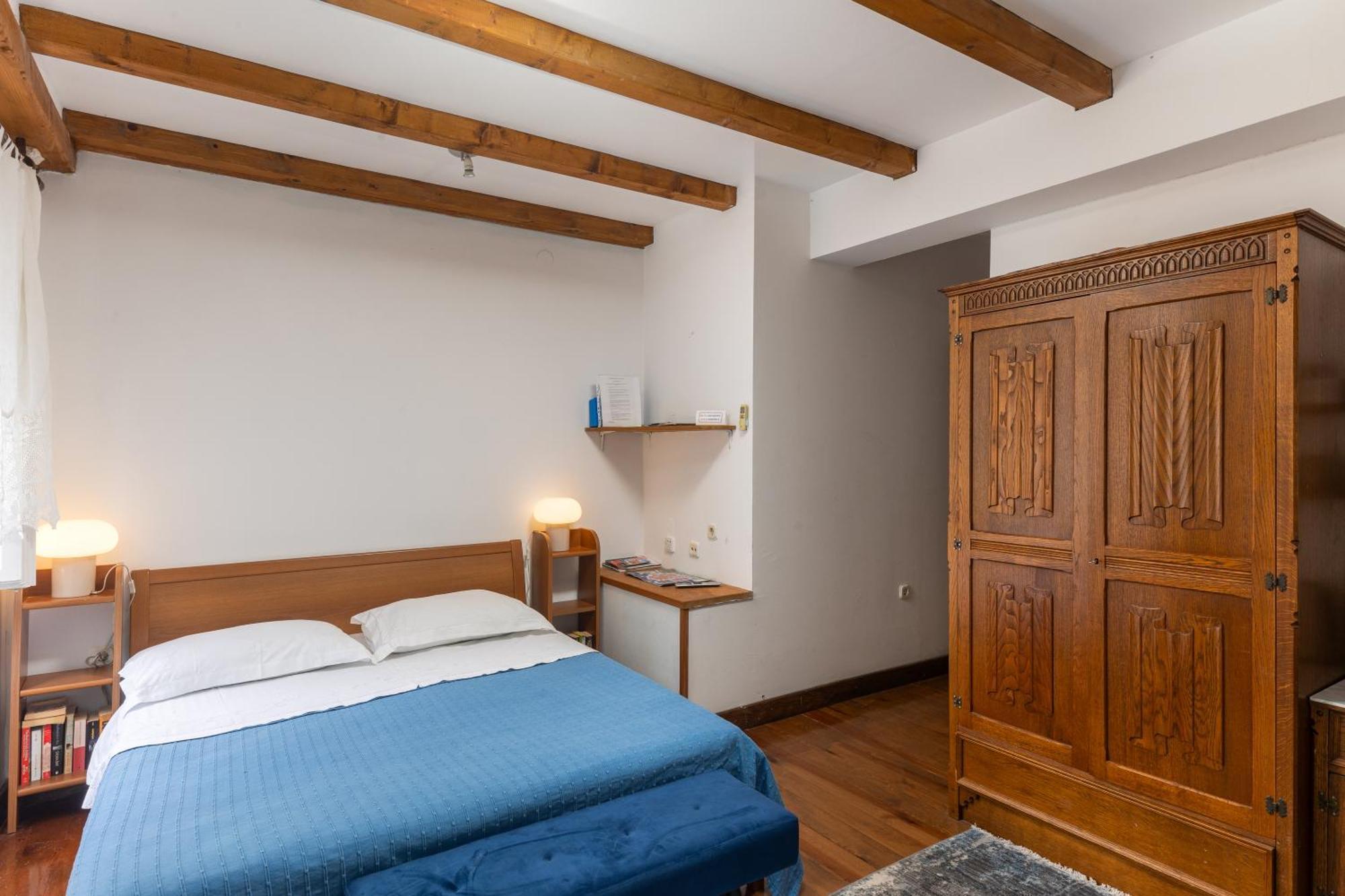 Apartament Taura *